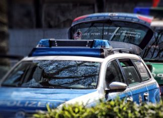 Unfall mit mehr als 2 Promille bei Großpösna Symbolbild - Polizei