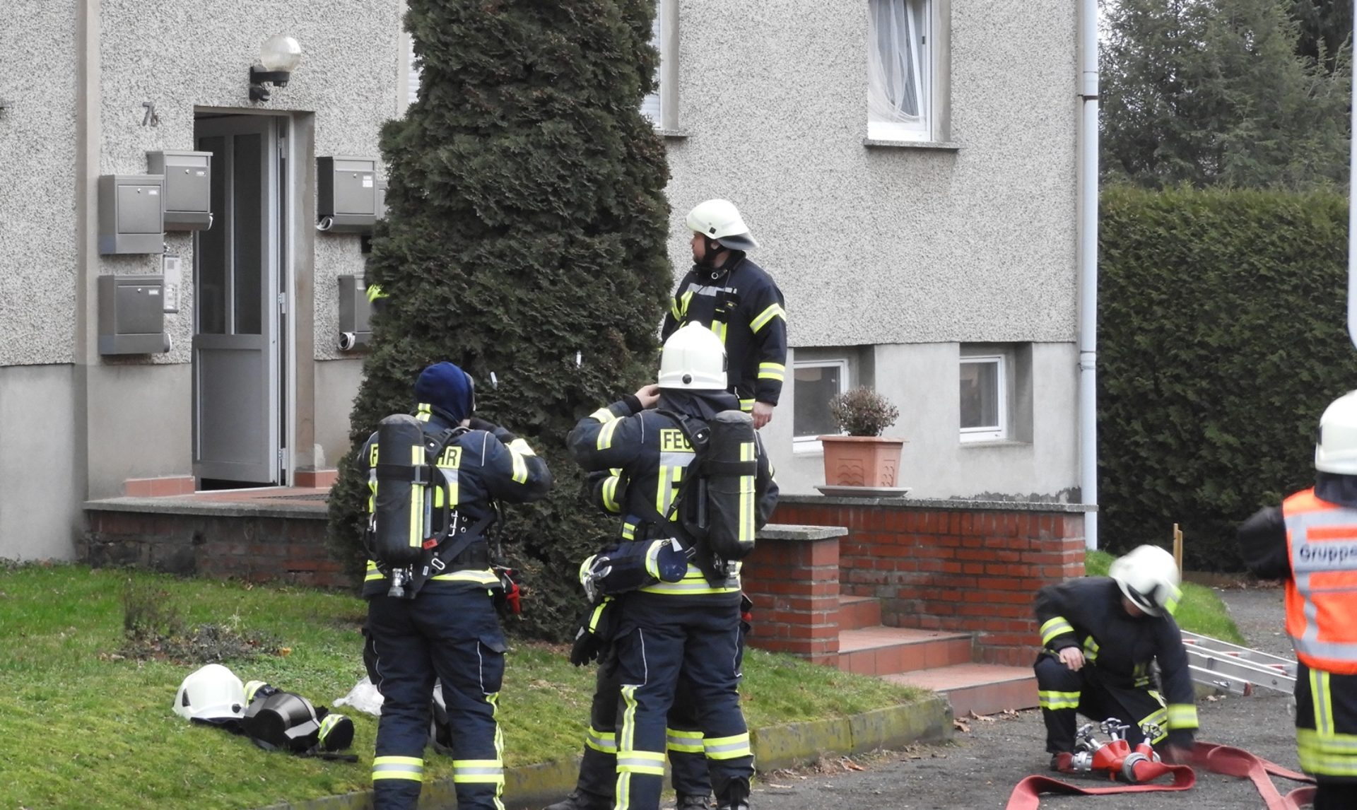 Feuer im Blumentopf? Großeinsatz in Großsteinberg | Medienportal Grimma