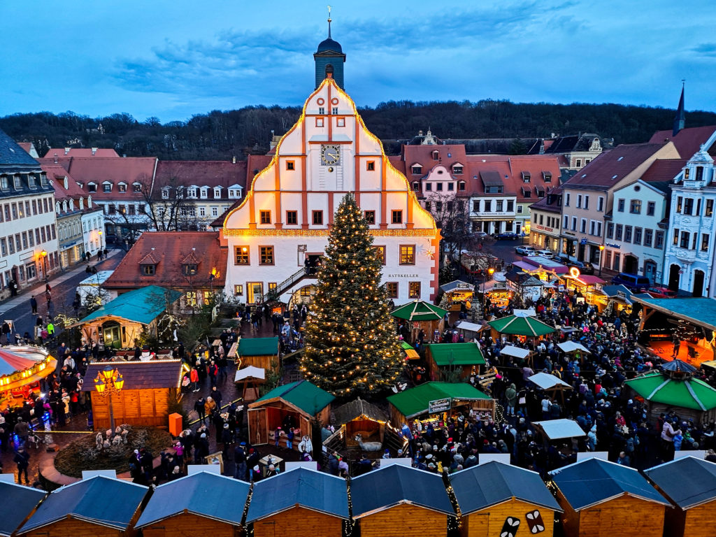 Ein Fest der Sinne: Der Grimmaer Weihnachtsmarkt findet statt 