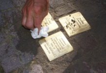Stolpersteine putzen