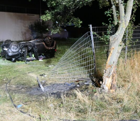 Am Freitagabend kam es bei Trebsen zu einem schweren Verkehrsunfall
