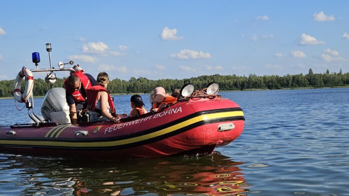 Der Feuerwehrnachwuchs aus Borna auf dem Harthsee