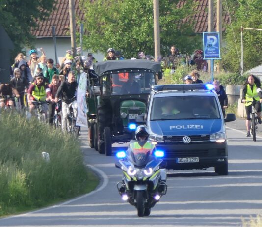 Fahrraddemo auf der S11 zwischen Großbardau und Grimma im Mai 2023