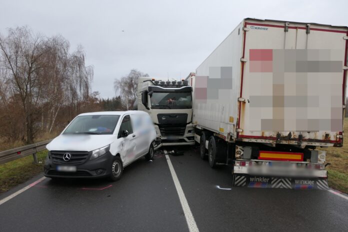 Unfall auf B6 bei Altenbach Fotos: Sören Müller