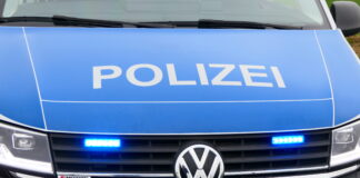 Tatverdächtiger nach Automatensprengung gestellt Polizeiwagen