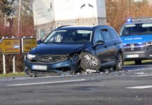 Schwerer Unfall auf der B107 bei Großbothen Unfall auf B107 Fotos: Sören Müller