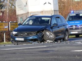 Unfall auf B107 Fotos: Sören Müller