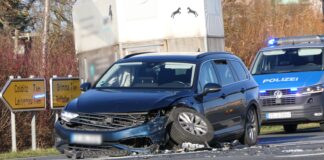 Unfall auf B107 Fotos: Sören Müller