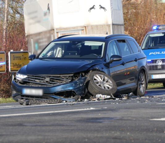 Unfall auf B107 Fotos: Sören Müller