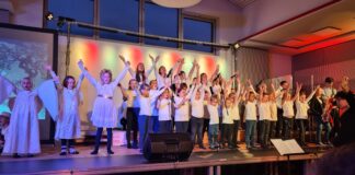 „Zeit für Wunder“ in Klinga: Weihnachtsmusical erklingt im Dorfgemeinschaftszentrum