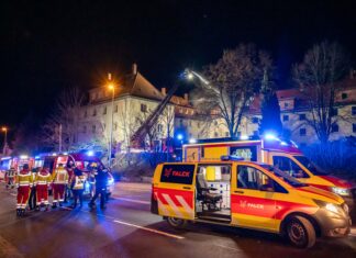 Dachstuhlbrand in Nordsachsen: Feuerdrama in Oschatz