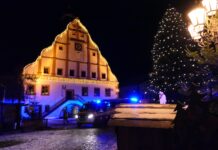 Einsatz im Grimmaer Rathaus – Feuerwehr gibt schnell Entwarnung