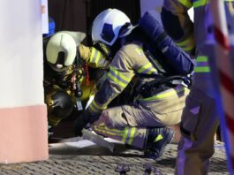 Unbekannter Stoff sorgt für nächtlichen Großeinsatz in Grimmas Altstadt