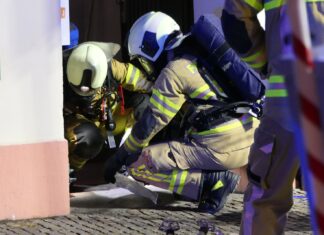 Unbekannter Stoff sorgt für nächtlichen Großeinsatz in Grimmas Altstadt