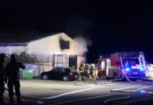 Brand in Lagerhalle ehemaliger Schweinemastanlage in Brandis