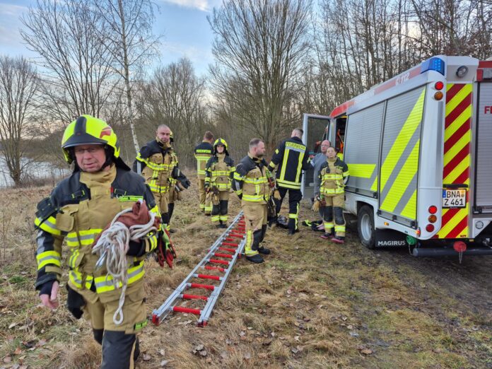 Die Kameraden nach der Rettungsaktion