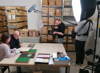 Spurensuche im Kreisarchiv Grimma: Fernsehprojekt sucht Familie eines Soldaten