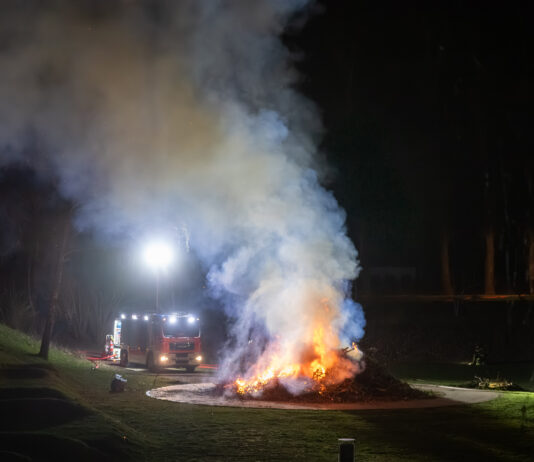Feuerwehr muss eigenes Osterfeuer löschen