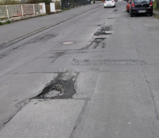 Schlaglochpiste Vorwerkstraße