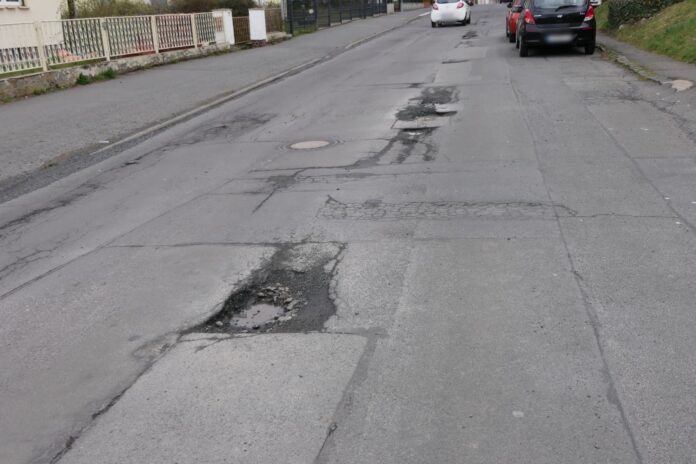 Schlaglochpiste Vorwerkstraße