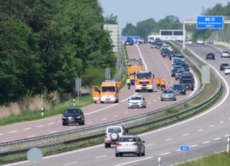 A14 bei Naunhof nach Doppelunfall zeitweise voll gesperrt