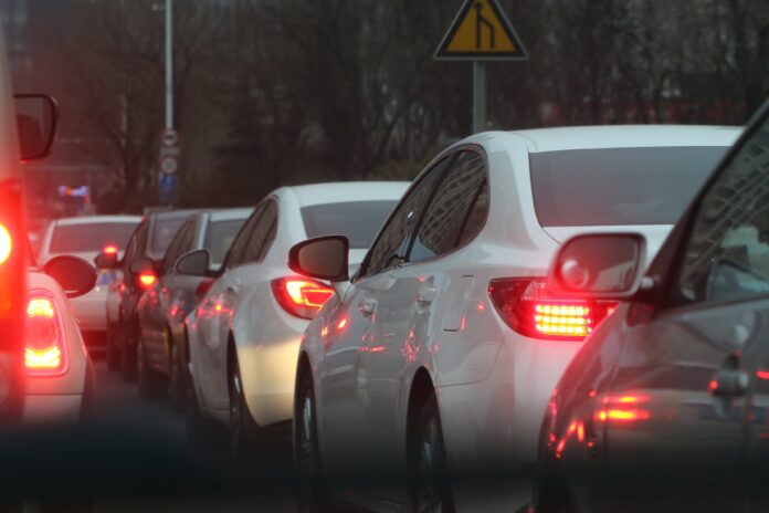 0532-2008-traffic-jam-688566