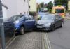 Verkehrsunfall in Beiersdorf: Skoda prallt auf parkenden Nissan