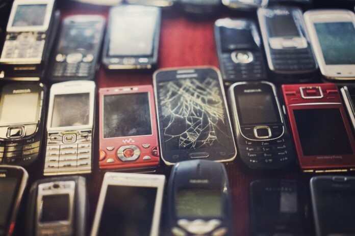 andreahuyoff-mobile-3734545