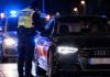 Nächtliche Polizeikontrolle am Audi: Foto: KI generiert