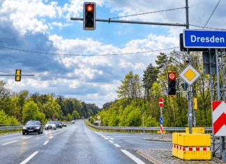 Jahrelanges Provisorium bei Naunhof: So geht es mit der A14-Ampel weiter Ampelanlage A14 Abfahrt Naunhof